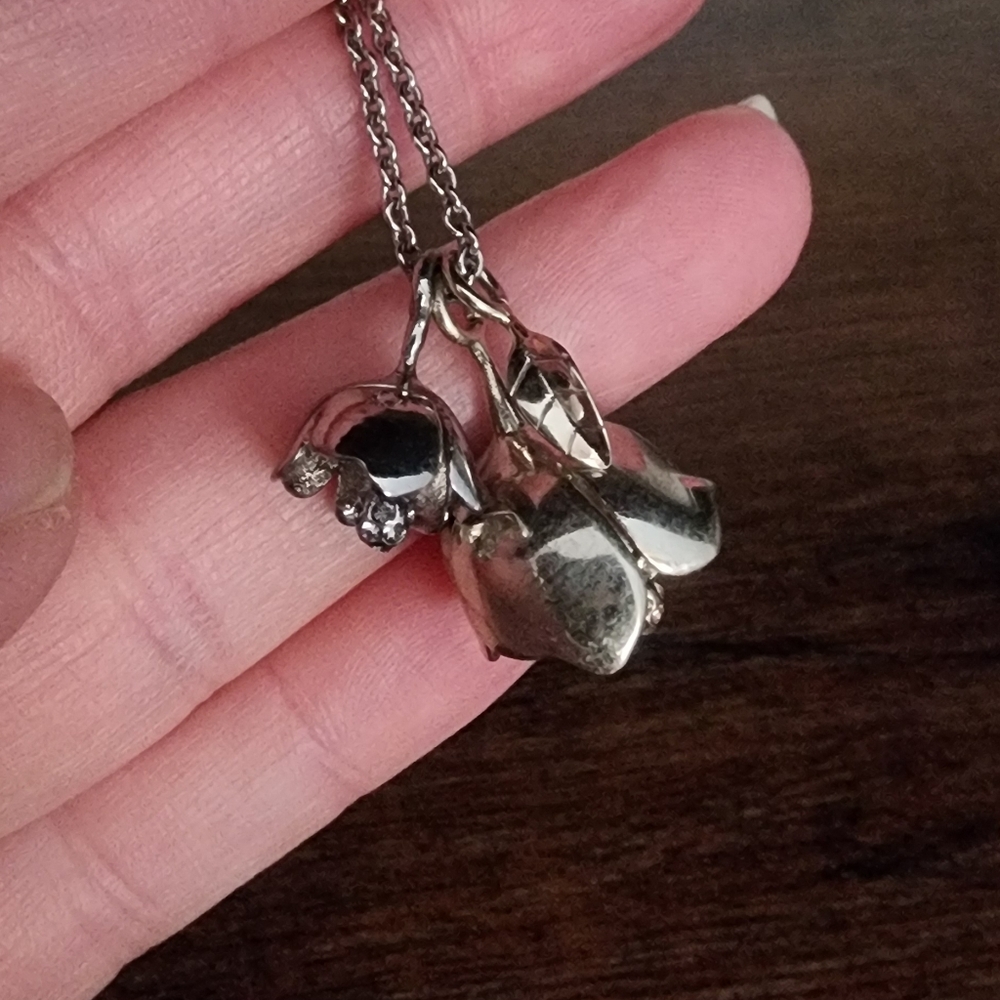 Coach Tea Rose Necklace (RARE) - Picture 3 of 7